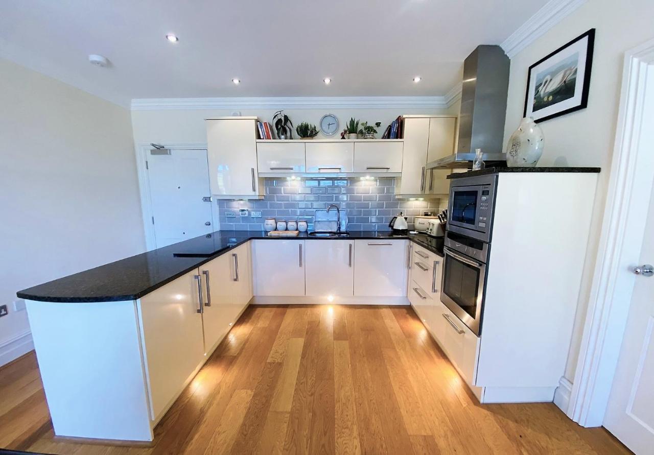 Hazelwood Hideaway: Spacious 2 Bed Apartment Silverdale (Lancashire) Exterior foto