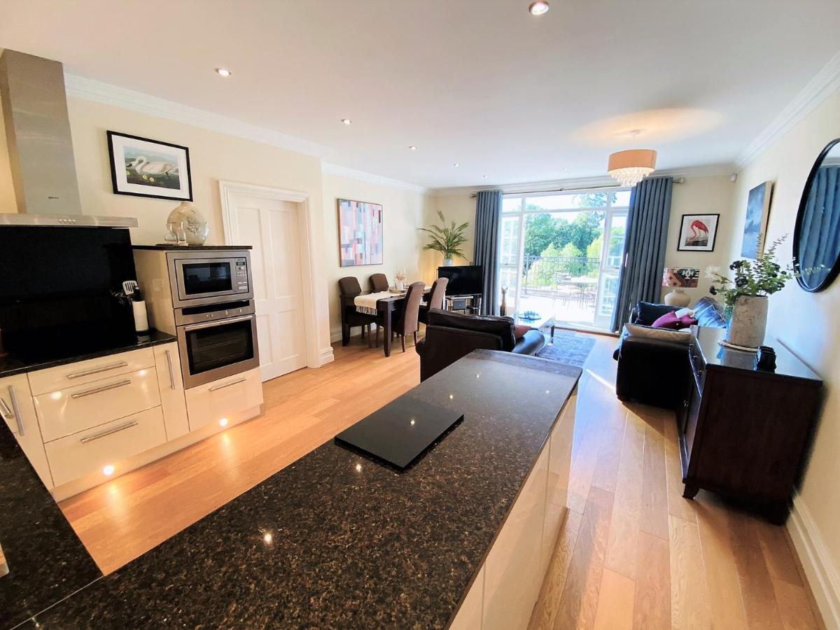 Hazelwood Hideaway: Spacious 2 Bed Apartment Silverdale (Lancashire) Exterior foto